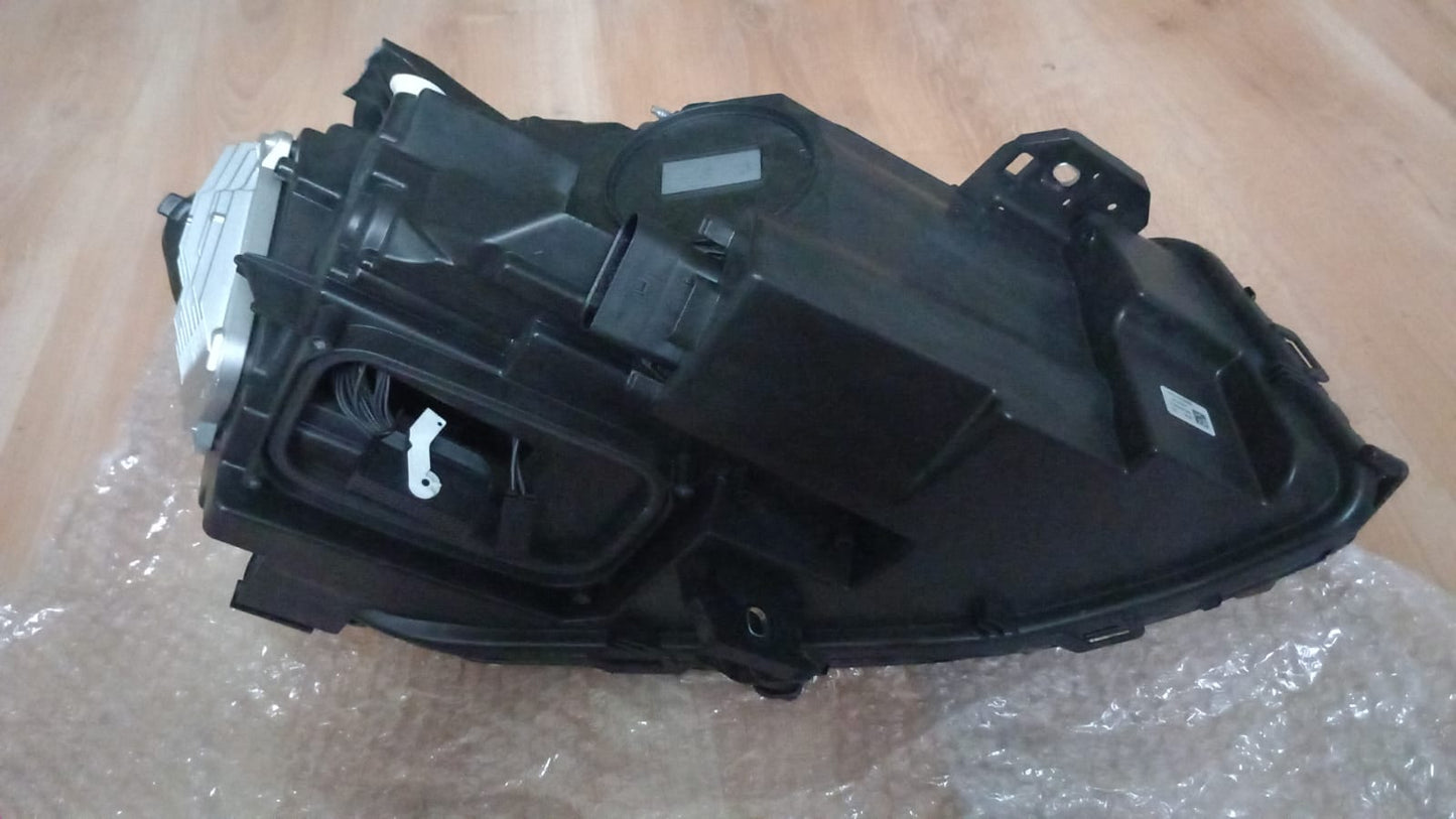 Mercedes Benz A200 13-18 left headlamp # Code: A1769065900